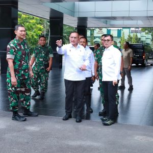Wamenko Polkam Audensi dengan Pangdam I/BB Sebelum Tinjau Huntap di Aceh Utara