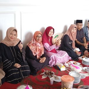 Alumni SMANSA 88 Hadiri Acara Syukuran Menempati Rumah Baru Sohibul Hajah Nyaih Romlah dan H Syamsul di Damaran