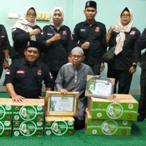 Berbagi di Bulan Suci, Fahira Idris Salurkan Takjil ke 44 Kecamatan di DKI Jakarta