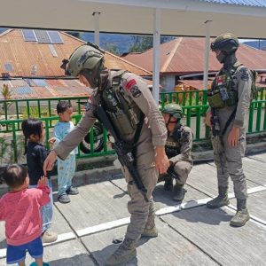 Bangun Kepercayaan Publik, Operasi Damai Cartenz Intensifkan Patroli Dialogis