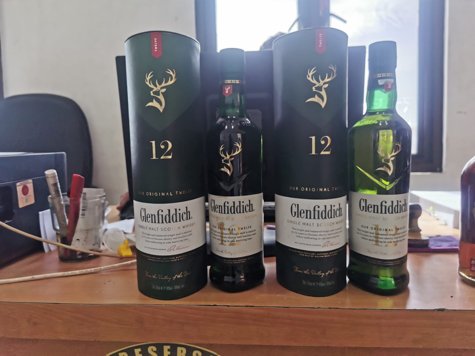 Polsek Pakal Ungkap Penjualan Miras Ilegal di Lakarsantri, Puluhan Botol Arak Upaya menjaga ketertiban dan keamanan wilayah di bulan suci Ramadan