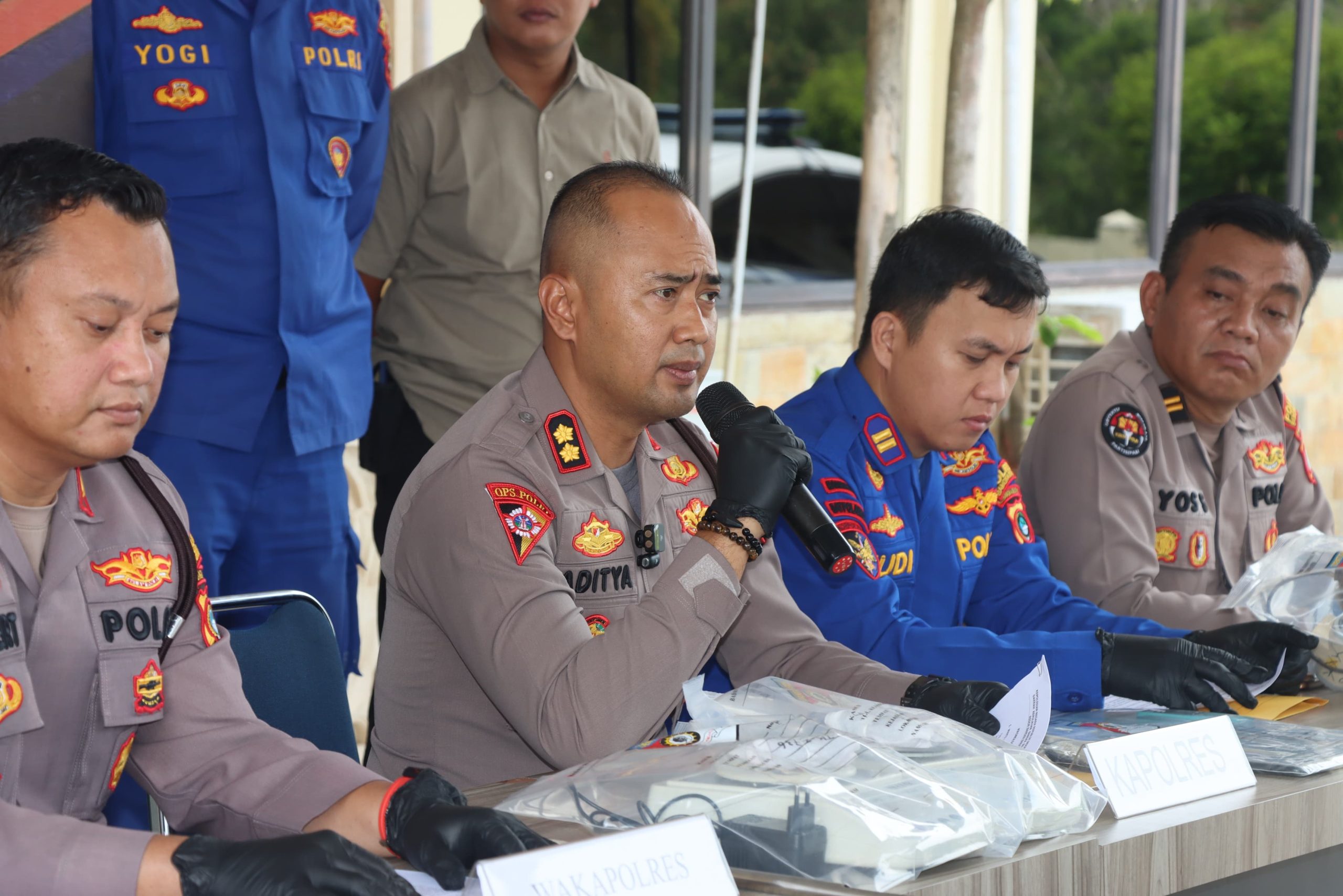 Konferensi Pers Pengungkapan Penyelundupan Timah, Kapolres Bangka Barat Soroti Potensi Tanah Jarang