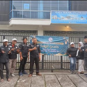 Paguyuban RT/RW Kota Surabaya wilayah kelurahan Bubutan Kompak Berbagi Takjil, Pererat Kebersamaan di Bulan Ramadan