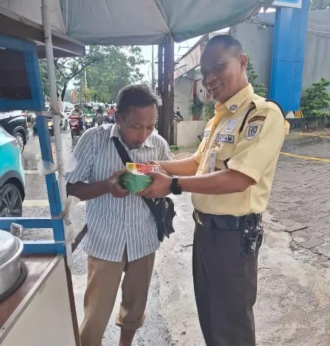 ​BRI BO Lebak Bulus Gelar Jum’at Berkah Ramadan, Sasar Ojol hingga Warga