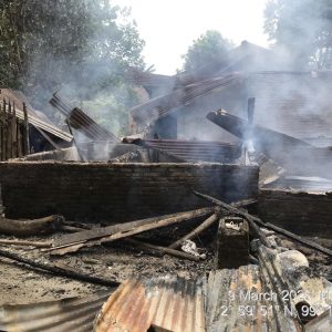 Rumah Kosong Ditinggal Kerja, Tiba – Tiba Terbakar! Kapolsek Bangun Langsung Turun ke TKP, Kerugian Capai Rp 250 Juta