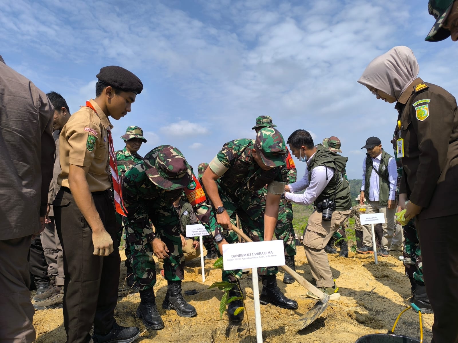 Langkah Nyata Selamatkan TNTN, Danrem 031/WB : Reforestasi Mutlak di Dukung Semua Pihak