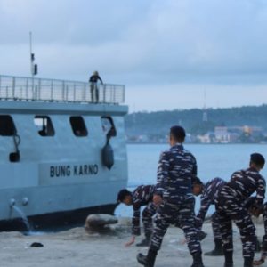 Lanal Nias Sambut Kedatangan Kapal Kepresidenan KRI Bung Karno-369, Gelar Open Ship Untuk Masyarakat Nias