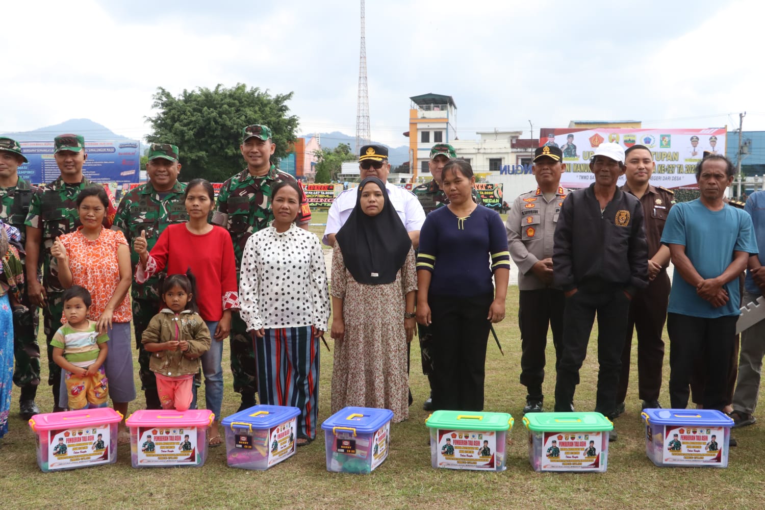 Kapolres Simalungun Hadiri Penutupan TMMD ke – 127! TNI – Polri – Pemda Bersatu Bangun Desa, Warga Nikmati Sembako dan Pengobatan Gratis