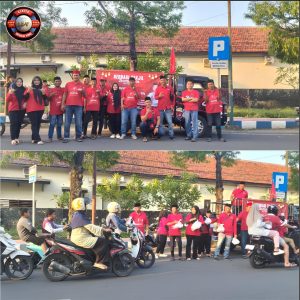 Semangat Gotong Royong Ramadan, PAC PDIP Kota Sumenep Berbagi Takjil untuk Warga