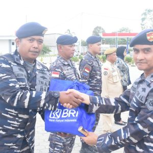Menjelang Hari Raya Idul Fitri 1447 H, Lanal Bintan Bagikan Paket Lebaran Secara Serentak