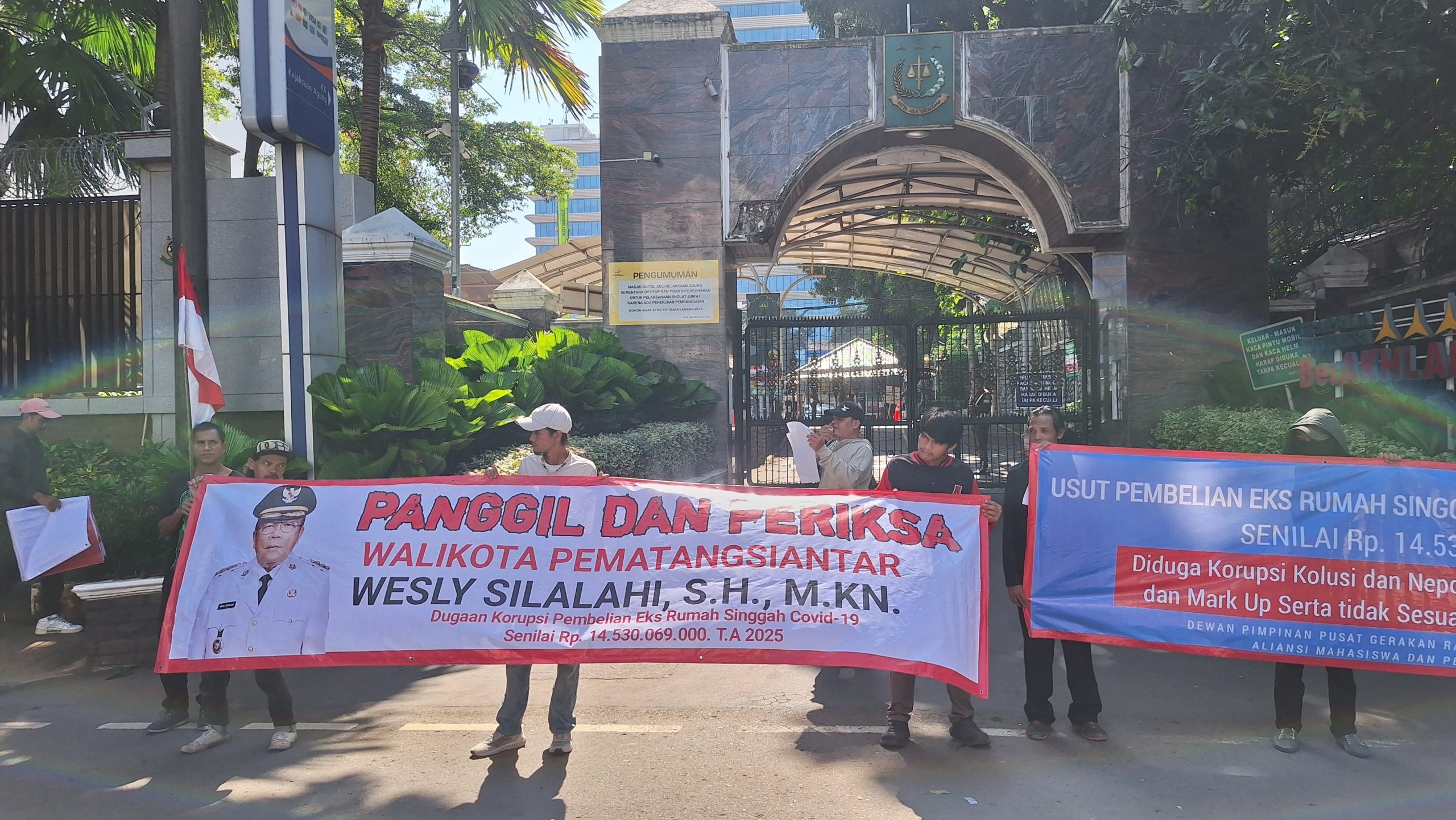 RP 14,5 Miliar Diduga Mark Up dan KKN, Massa Dorong Kejagung Periksa Walikota Pematangsiantar