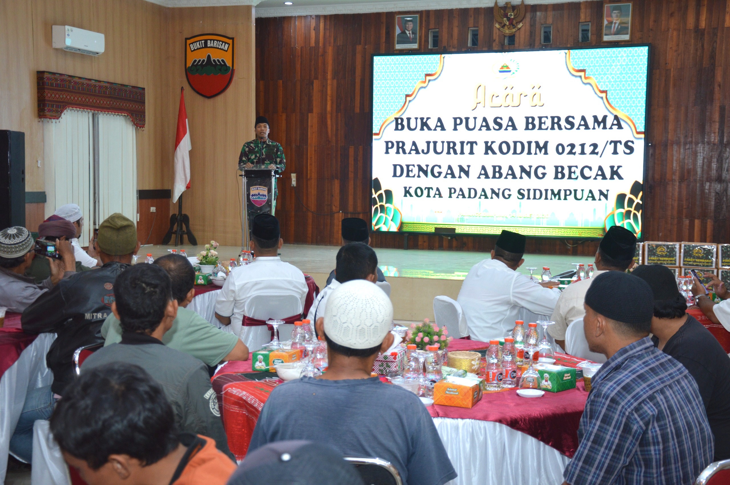 Pererat Silaturahmi, Kodim 0212/Tapsel Gelar Buka Puasa Bersama Abang Becak di Padangsidimpuan