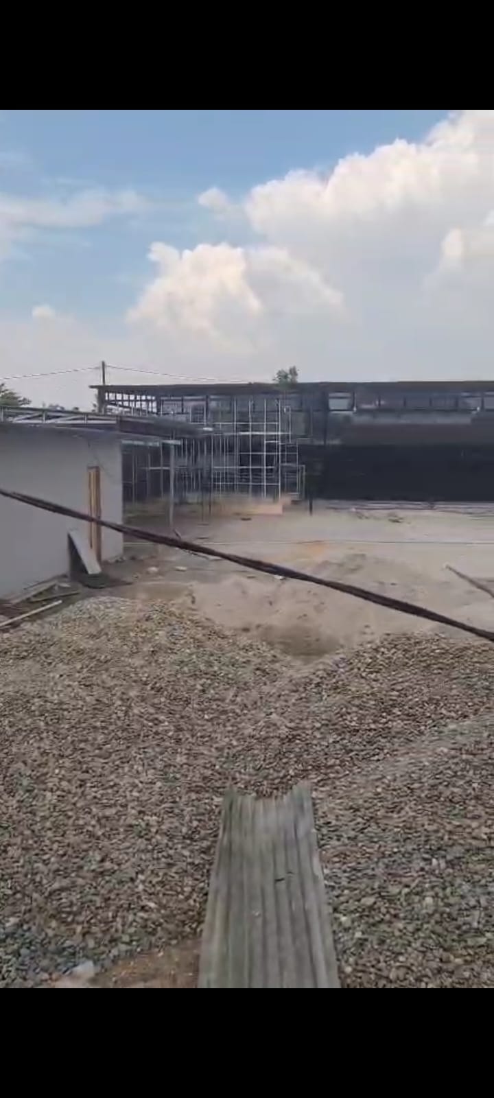 Rico Waas Banci, Toke Bangunan Tanpa PBG Rajawali Anggar Deking