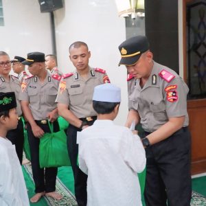 Siswa SIP Angkatan 55 Polda Metro Jaya Gelar Bakti Sosial Nusantara, Santuni 60 Anak Yatim di Jakarta Selatan