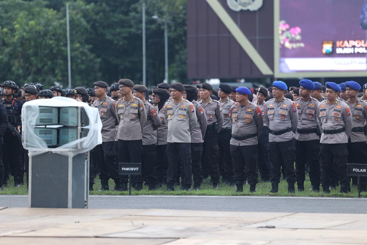 Polda Jatim Siagakan Ribuan Personel Layanan Pengamanan Malam Takbiran hingga Shalat Idulfitri
