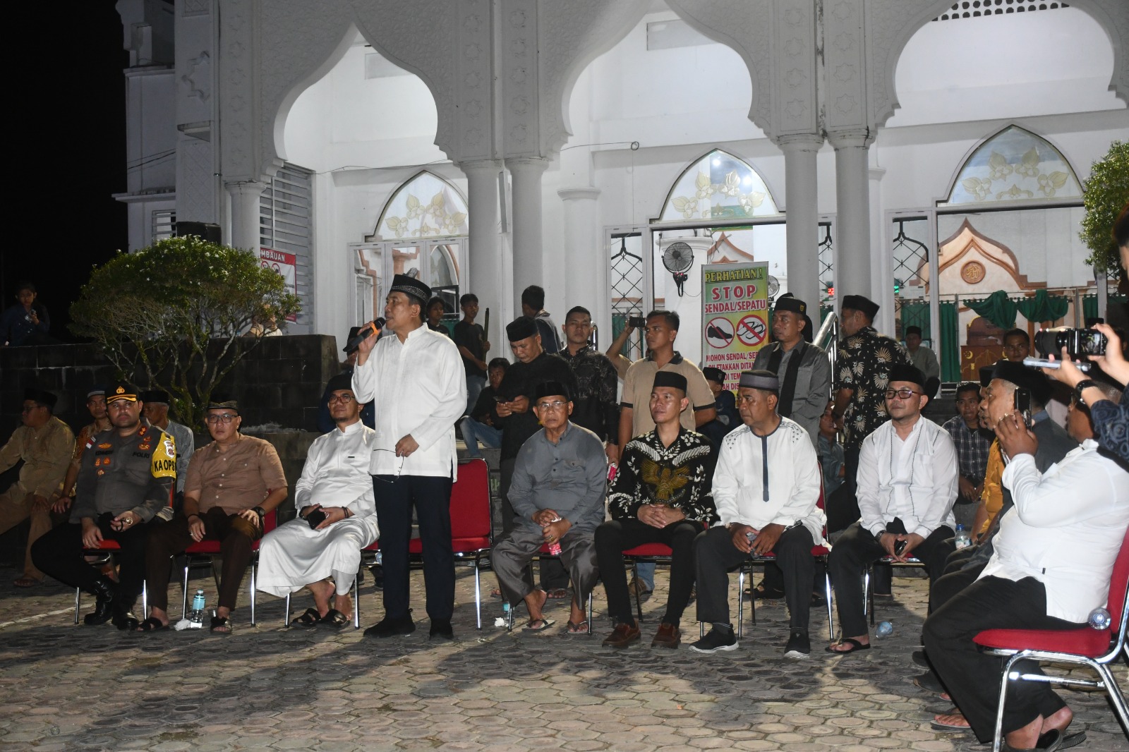 Danlanal Simeulue Hadiri dan Lepas Pawai Takbiran Idul Fitri 1447 H/2026 M di Kabupaten Simeulue