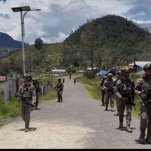 Patroli di Ilaga, Menjaga Keamanan Sambil Membangun Percakapan dengan Warga