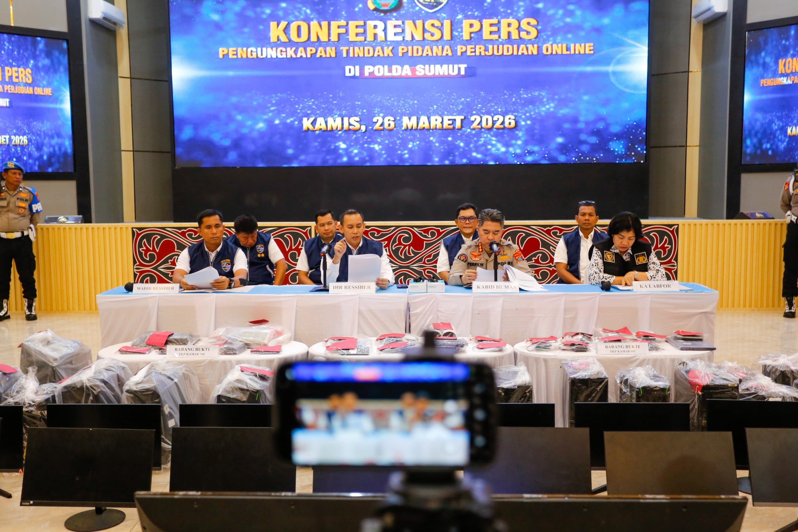 Judi Online di Medan Raup Omzet Diduga Rp 7 Miliar, Polda Sumut Sita Puluhan Perangkat dan Rekening