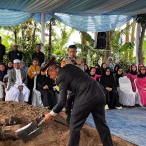 Duka Mendalam Polri, Penghormatan Terakhir bagi Kombes Pol. Deden Somantri Diiringi Isak Tangis