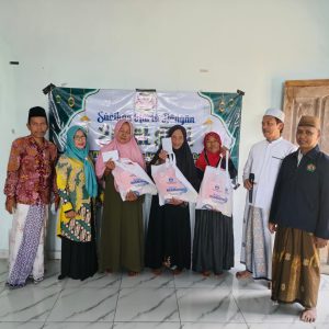 BUMDES Desa Sokobanah Tengah Bagikan Zakat Kepada  50 Anak Yatim, Warga Kurang Mampu dan Kaum Duafa