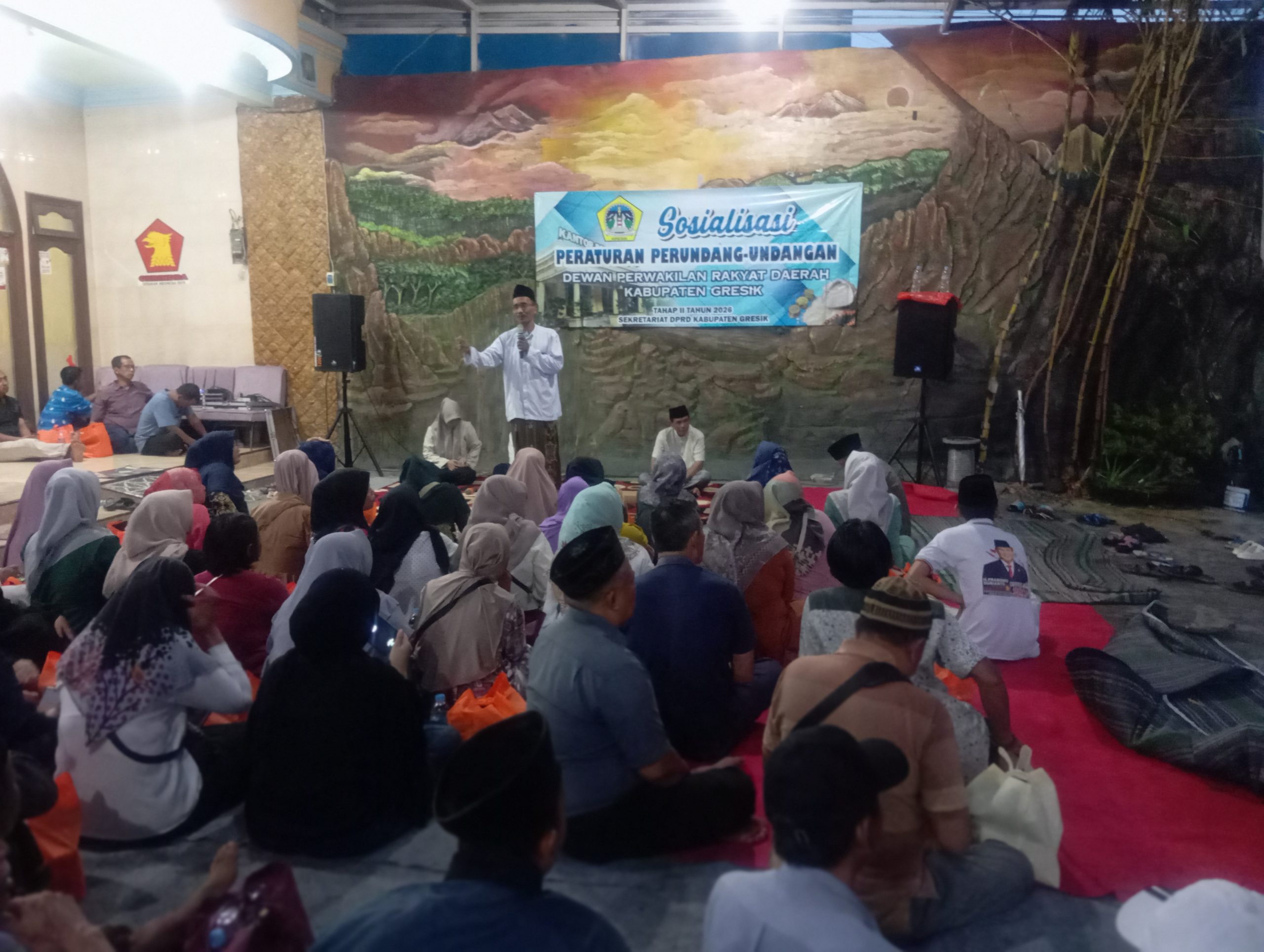 Anggota DPRD Gresik Fraksi Gerindra Kamjawiono Gelar Sosialisasi Peraturan Perundang-Undangan Tahap II Sekaligus Buka Bersama di Driyorejo