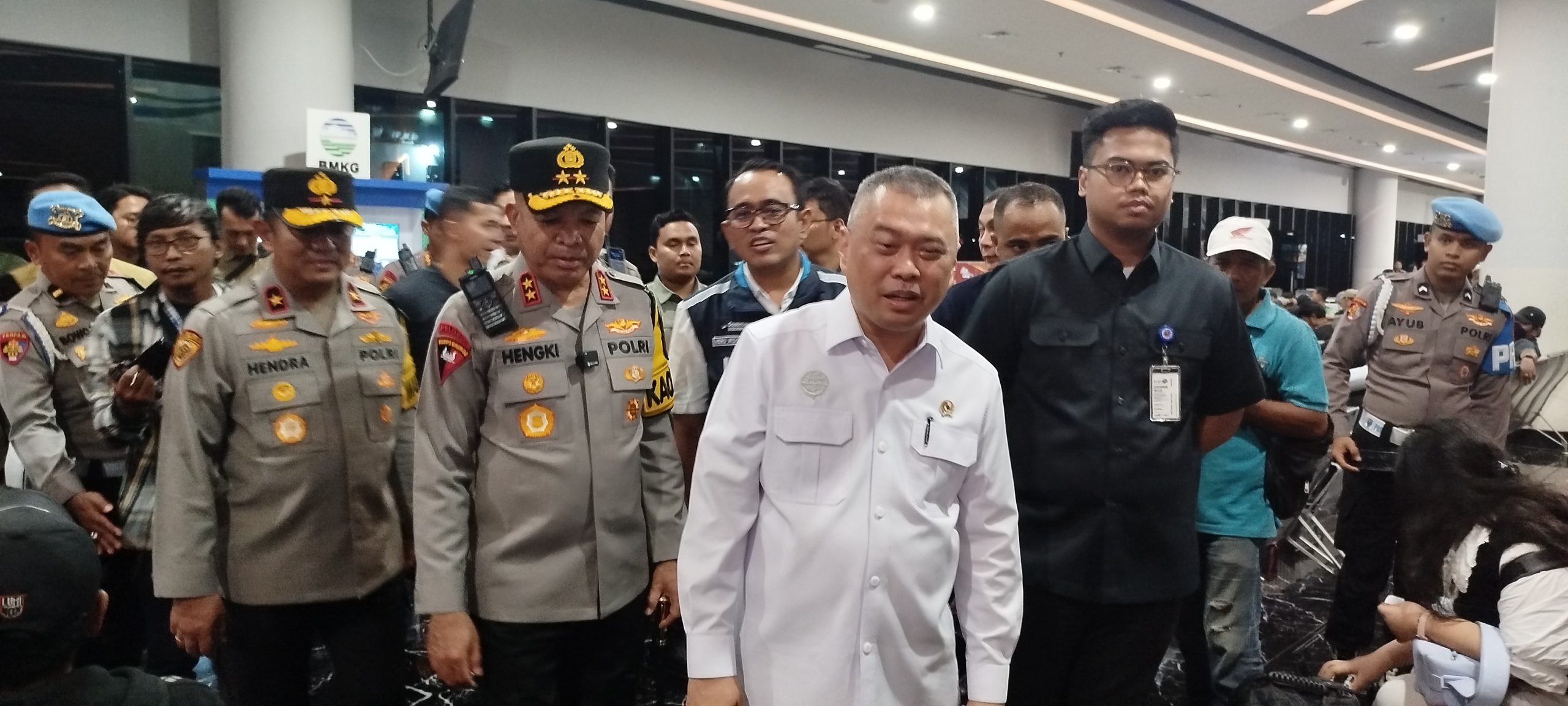 Menhub Dudy Purwagandhi dan Kapolda Banten Tinjau Pelabuhan Merak, Kapasitas Penyeberangan Masih Longgar
