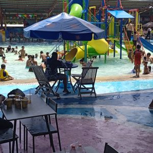 Wisatawan Domestik Ramaikan Sampang Water Park di Hari Ketiga Lebaran Idul Fitri 2026