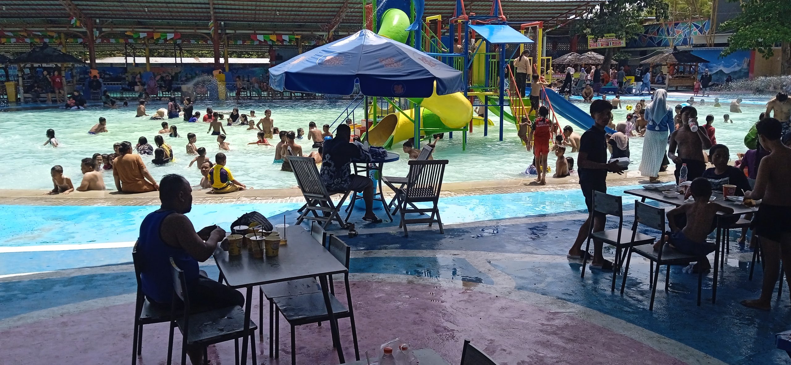 Wisatawan Domestik Ramaikan Sampang Water Park di Hari Ketiga Lebaran Idul Fitri 2026
