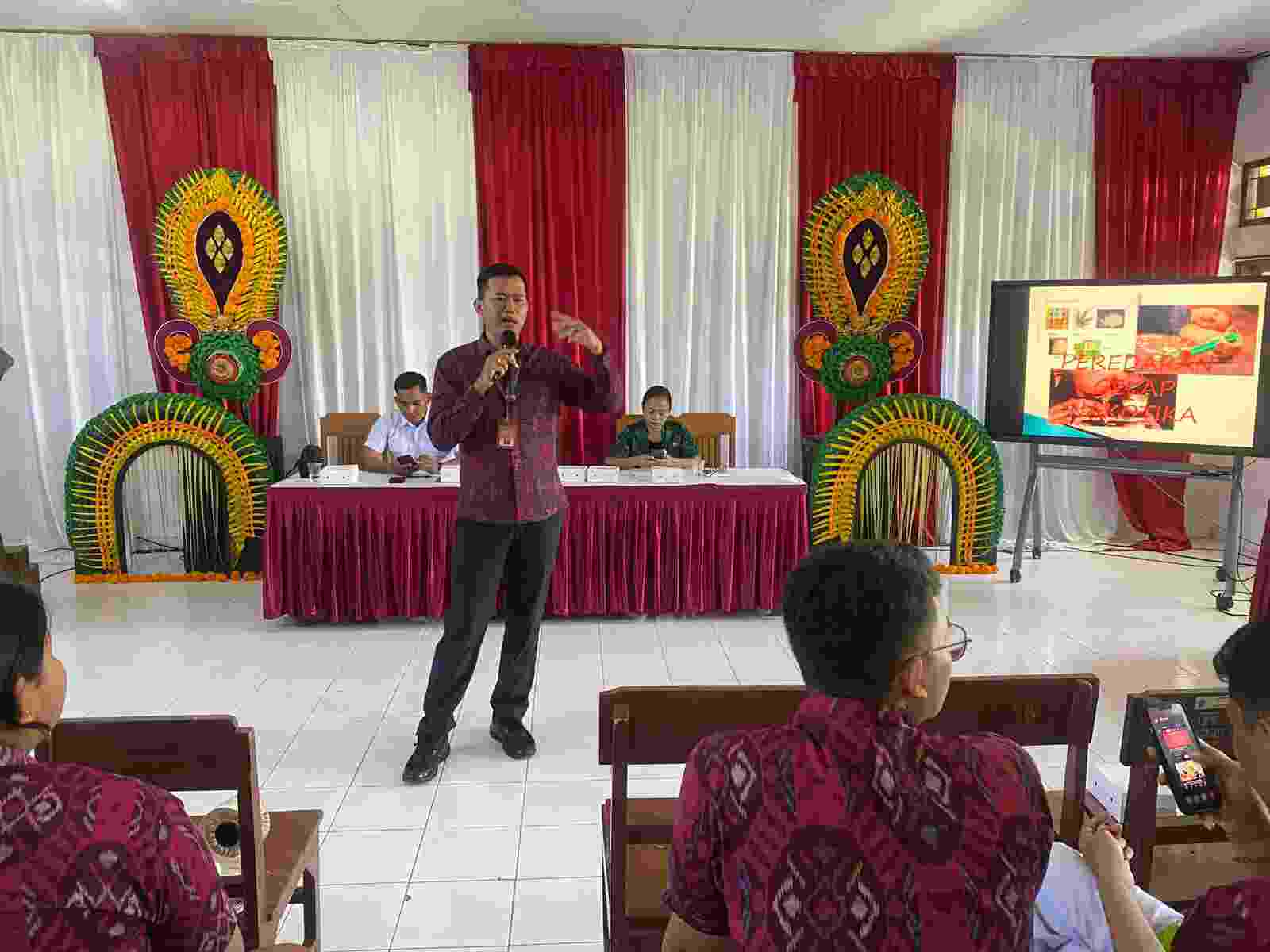 Menangkal Sejak Dini : Kesbangpol Bali Edukasi Anti Radikalisme Menyasar Pelajar Di Jembrana