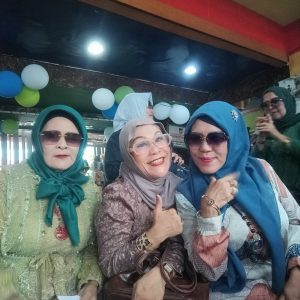 B&B Lovers, Halal Bi Halal Di Golden Resto & Cafe