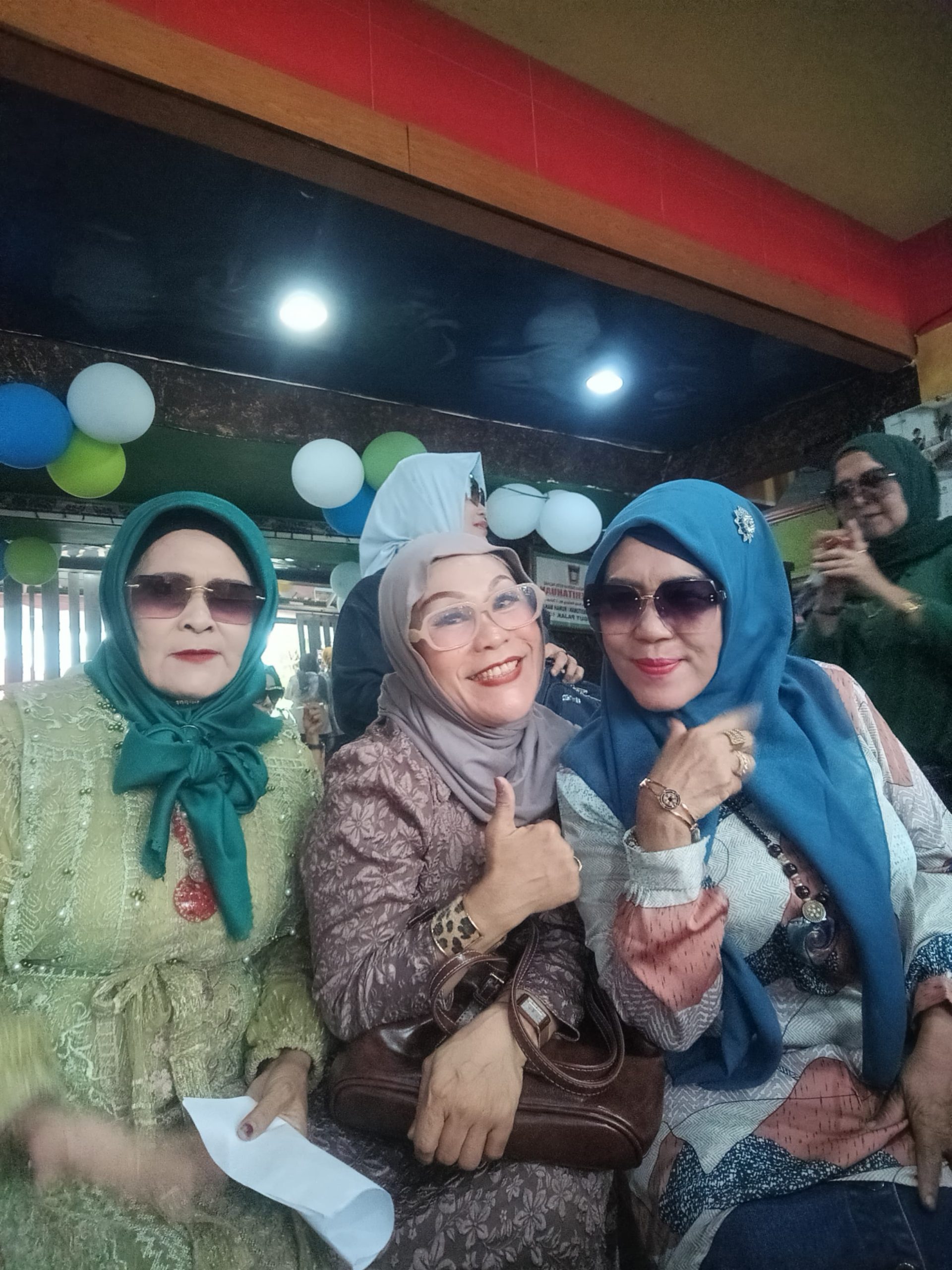 B&B Lovers, Halal Bi Halal Di Golden Resto & Cafe