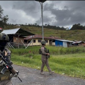 Pengamanan Satgas Damai Cartenz Hadirkan Rasa Aman Saat Ibadah Prapaskah di Sinak