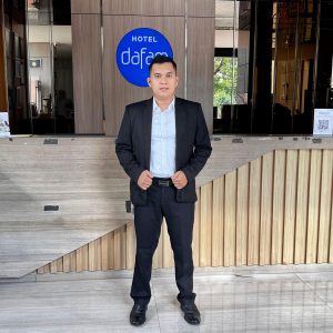 Wajah Baru, Semangat Baru: Muhamad Muamar Khadafi Pimpin Dafam Pacific Caesar Surabaya