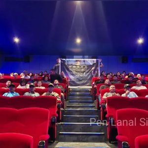 Tingkatkan Motivasi dan Jiwa Patriotisme, Lanal Sibolga Nobar Film The Hostage’s Hero