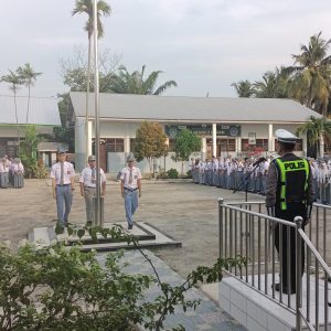 Sat Lantas Polres Pelabuhan Belawan Gelar Police Goes To School di SMA Negeri 9 Medan