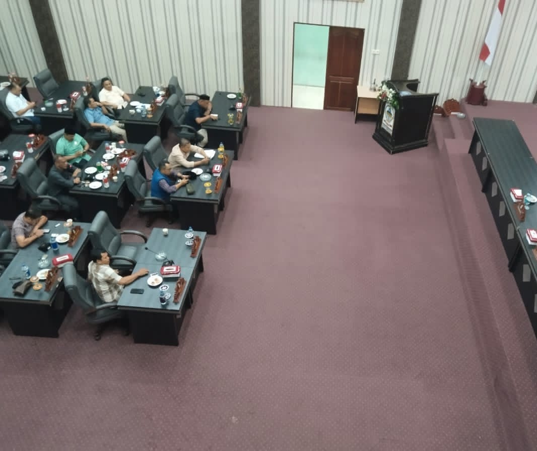 Sidang Paripurna APBK Aceh Singkil Molor Berjam-jam, Hubungan Eksekutif dan Legislatif Dipertanyakan