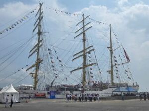 Kapal  Republik Indonesia (KRI ) ,Bima Suci Milik TNI AL Sandar Di Pelabuhan Belawan Perkenalkan Kemaritiman