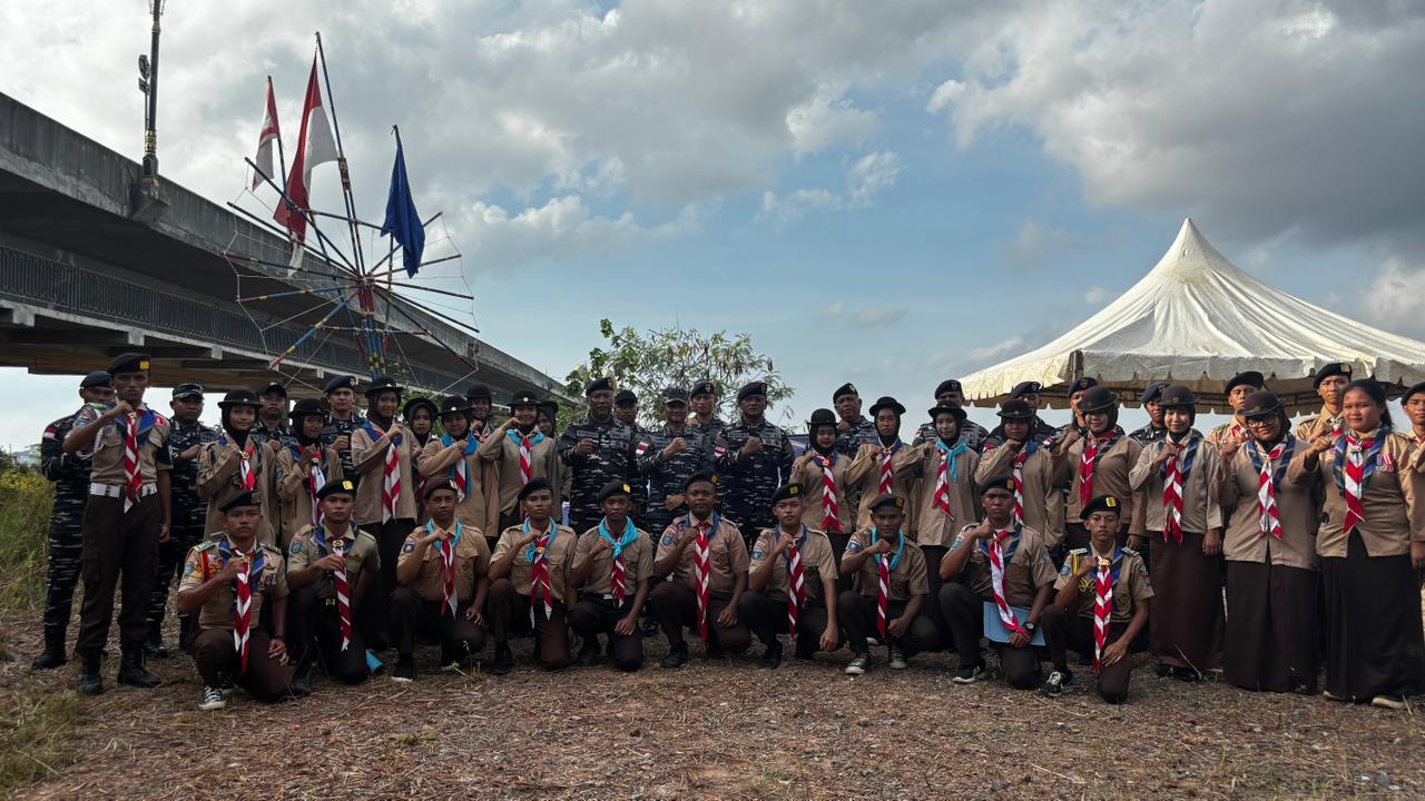 Membentuk Generasi Muda Berwawasan Bahari, Danlanal Bintan Pimpin Upacara Pengukuhan Calon Anggota Saka Bahari