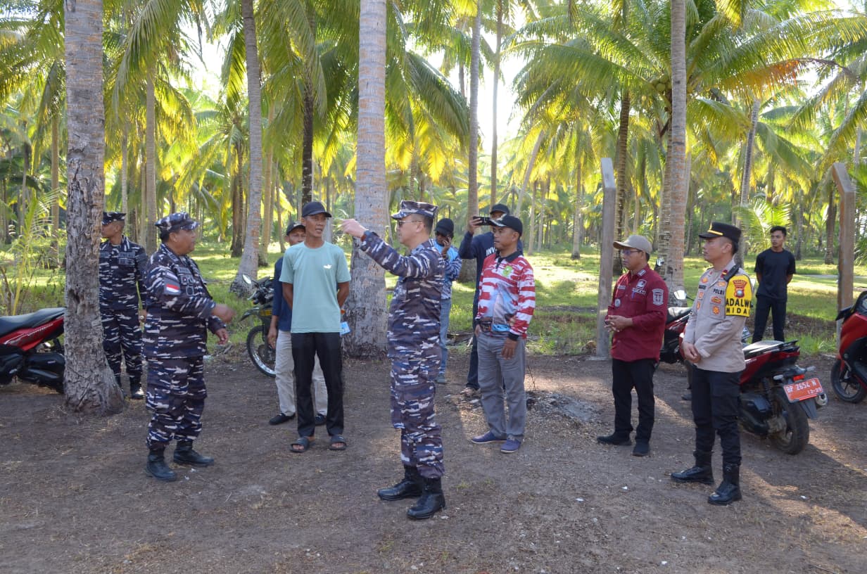 Danlanal Ranai Cek Kesiapan Prajurit Pos TNI AL Midai dan Tinjau Aset Pertahanan Srategis di Pulau Midai