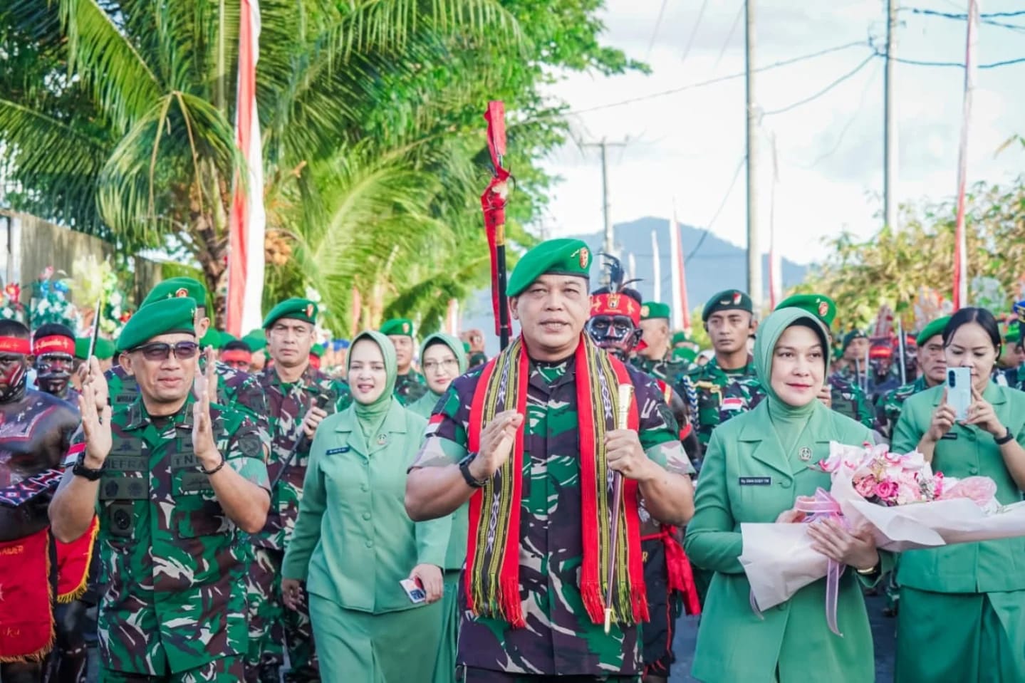 Mayjen TNI Dody Triwinarto Disambut Gemuruh Semangat Prajurit dan PNS Pattimura