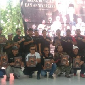 Kegiatan Foto : Anggota DPRD Kabupaten Sukabumi Fraksi Gerindra Hadiri Halalbihalal dan Anniversary ke-17 LSM Pandawa 16 di Palagan Bojong Kokosan