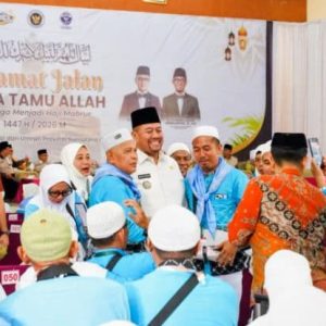 Bupati Batu Bara Baharuddin Siagian Lepas 188 Calon Jemaah Haji Menuju Tanah Suci