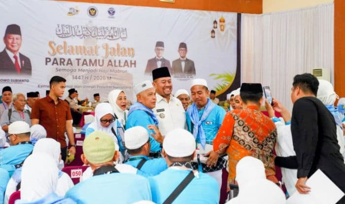 Bupati Batu Bara Baharuddin Siagian Lepas 188 Calon Jemaah Haji Menuju Tanah Suci