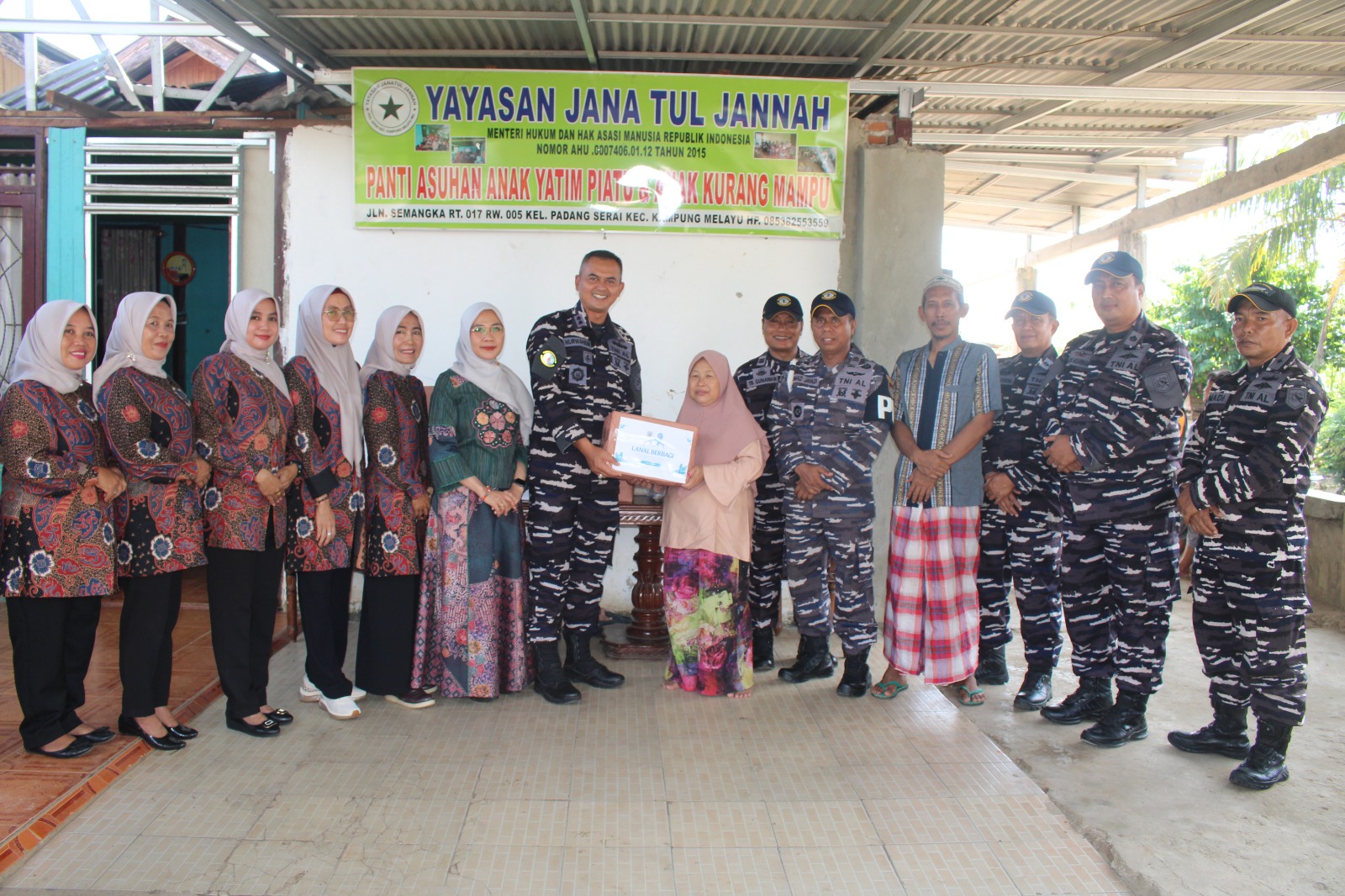 Peringati HUT Ke-40, Lanal Bengkulu Salurkan Bantuan Sembako Ke Panti Asuhan