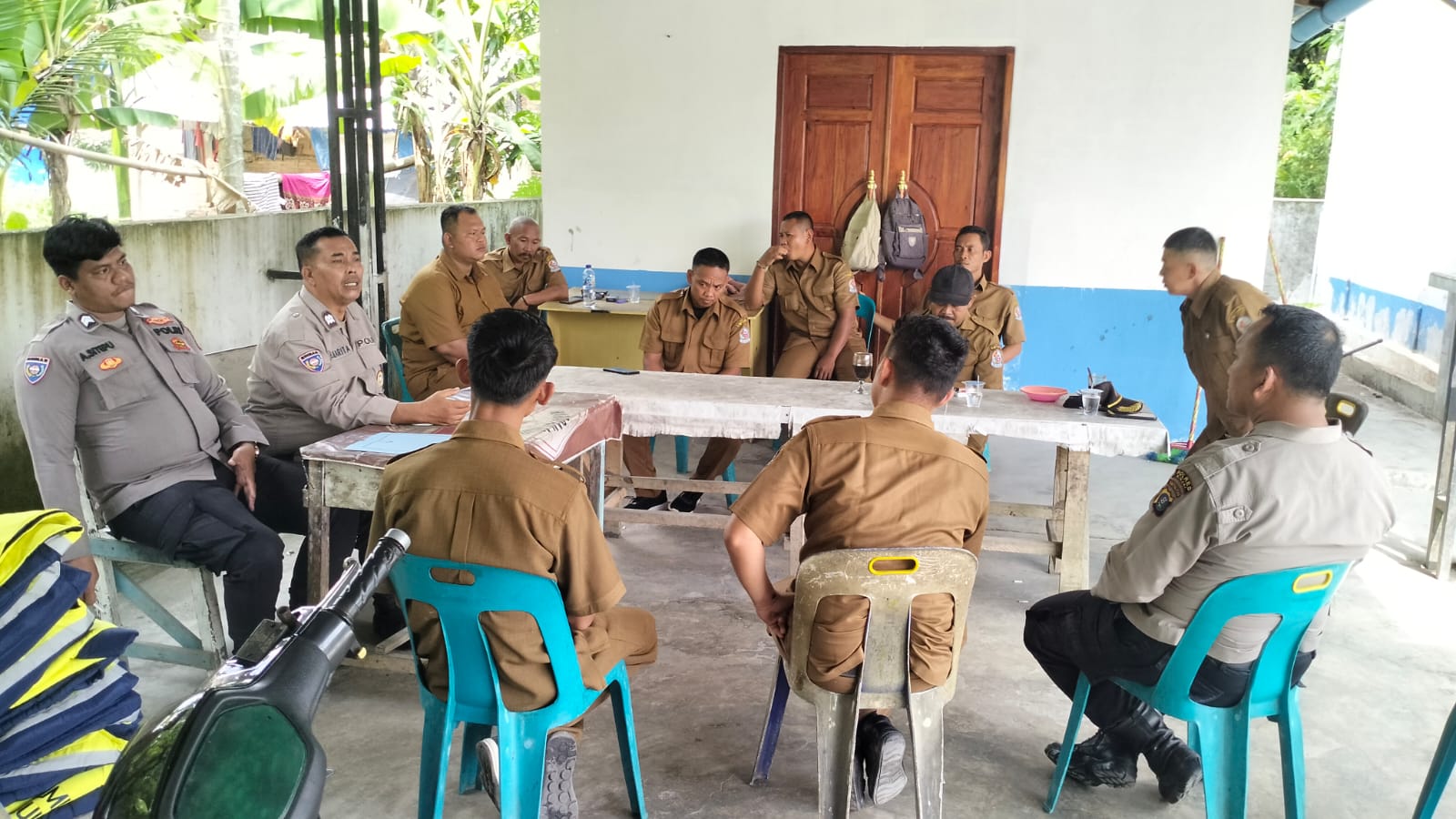 Polres Binjai Berikan Dukungan di Pos Kamling Desa Tandem Hilir II