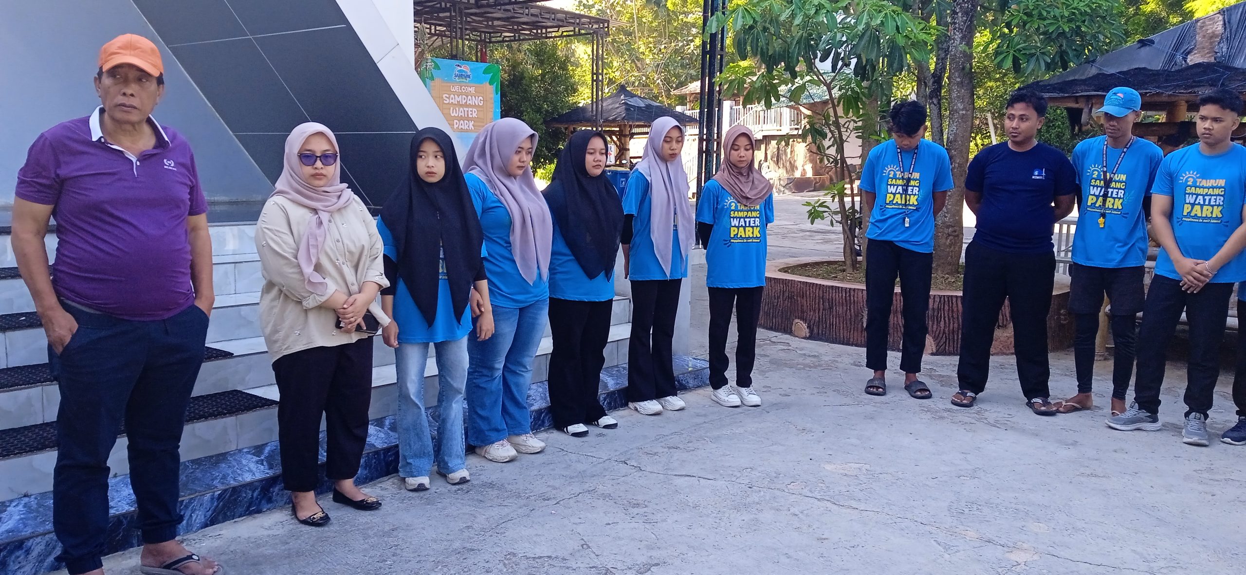 Owner SWP Briefing Seluruh Karyawan Agar Menjaga Kedisiplinan Kebersihan Kolam dan Jaga Kekompakan