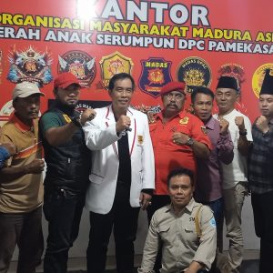 Ketum MADAS H.Moh Toha SH MH Meresmikan Kantor DPC MADAS Pamekasan Madura