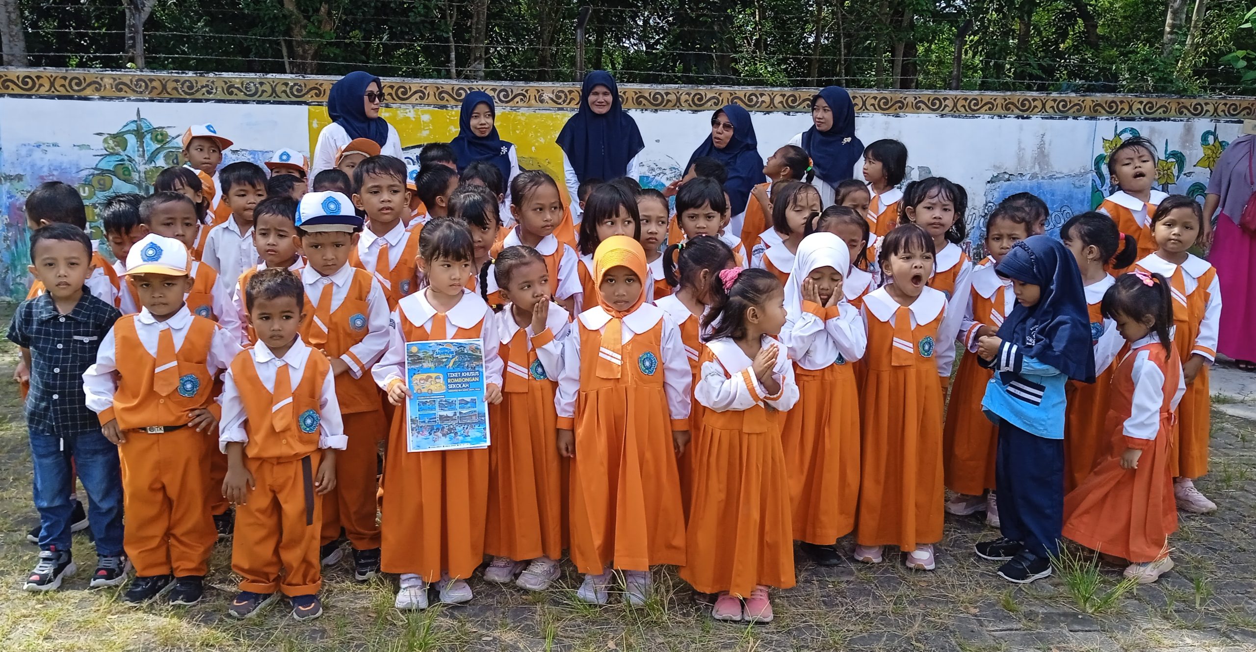 TK Pembangunan PKK Dalpenang Mengucapkan Selamat HUT Ke – 3 Sampang Water Park