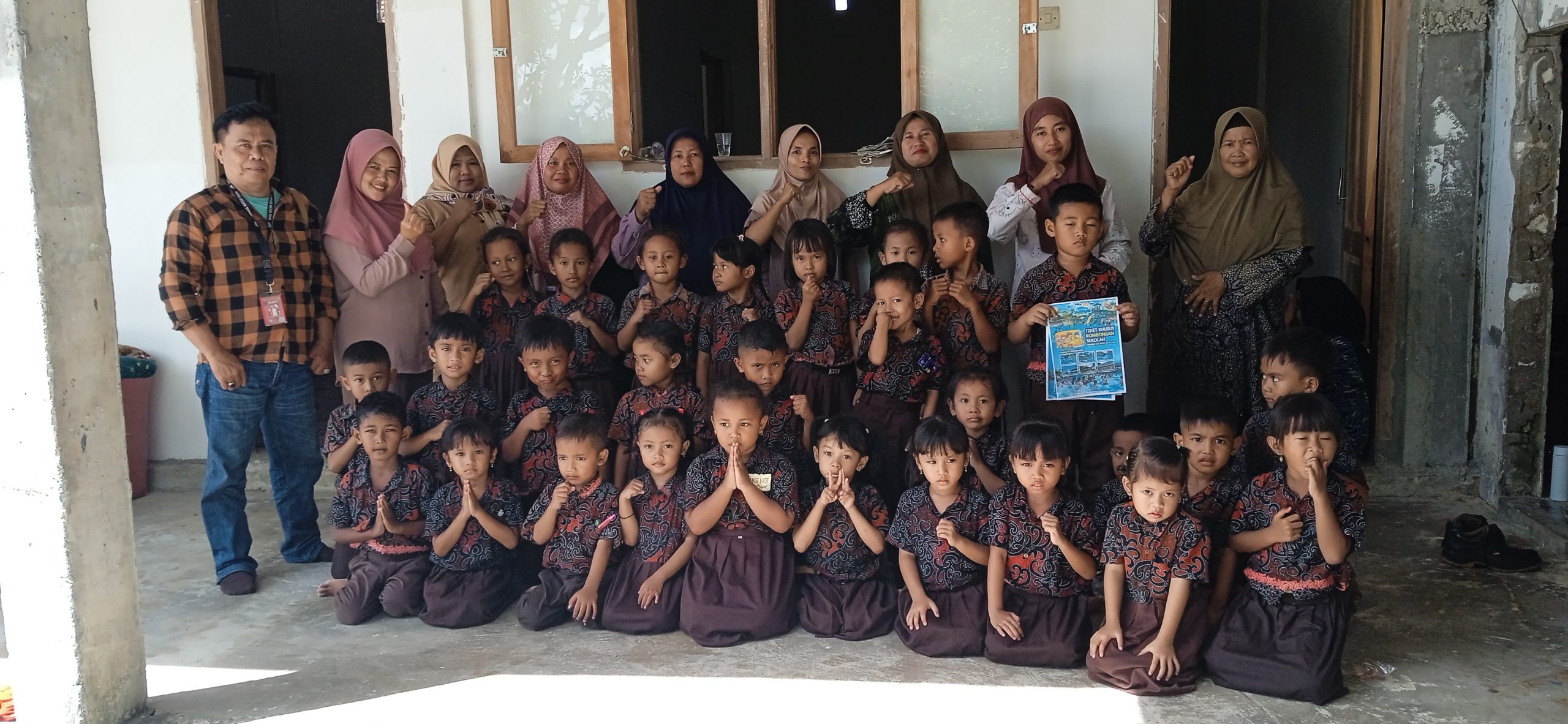 PAUD Al Alawiyah Mengucapkan Selamat Ulang Tahun Kepada Sampang Water Park Yang Ke- 3, Semoga Tambah Maju