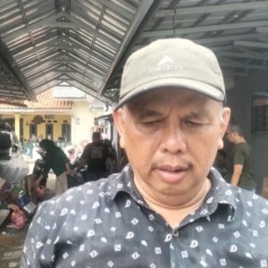 Kegiatan Foto : Usai Lebaran, Bank Sampah RT 06 Rw.01 Kelurahan Mekarjaya Melejit: Raup Rp1,5 Juta, 300 Warga Dapat Bonus! Siap Bentuk BUMT